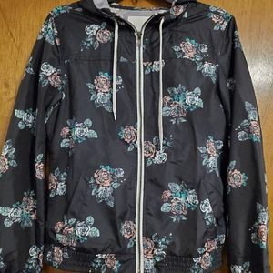 Empyre wind breaker